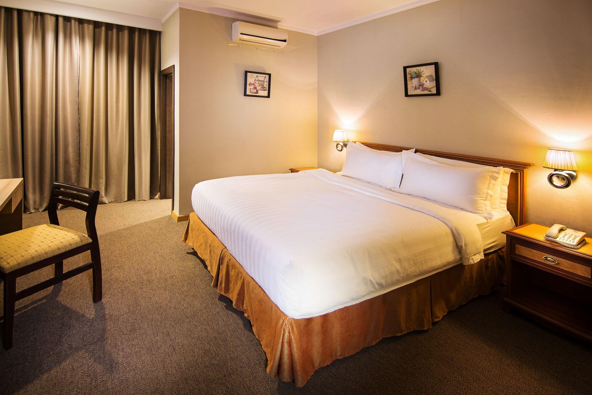 Menumbing Heritage Hotel Pangkal Pinang Exterior foto