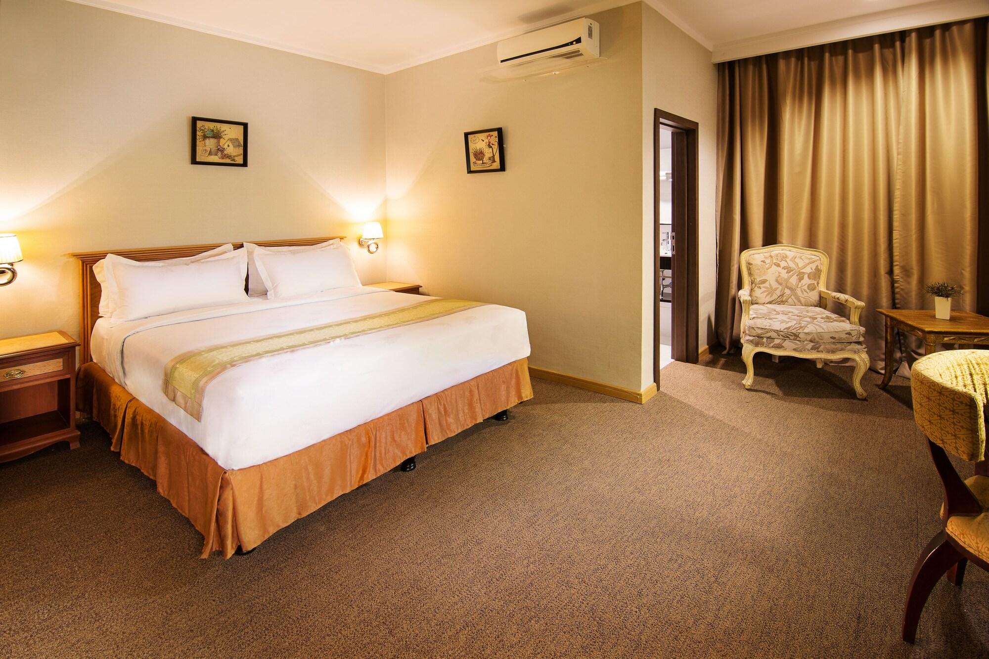 Menumbing Heritage Hotel Pangkal Pinang Exterior foto